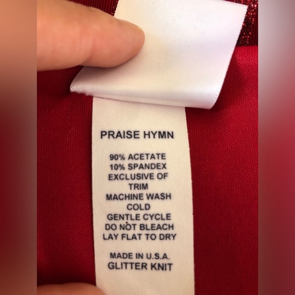 Praise Hymn Fashion Glitter Knit Asymmetrical Top with Split Flare Sleeve Red 3X - Picture 10 of 15